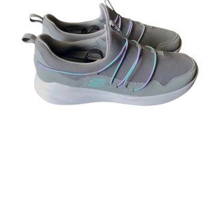 SKECHERS LOVING LIFE MEMORY FOAM SNEAKER SIZE 9 WIDE FIT